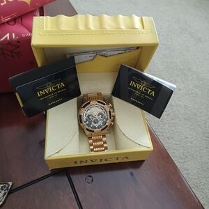 Invicta Stainlessteel Gold Men's Watch with Black Dial